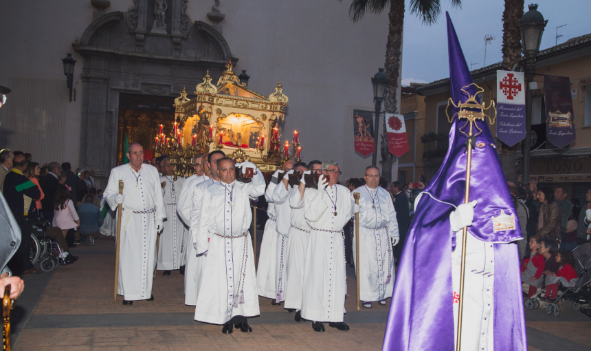 🌸 Semana Santa en el Mercado de Los Pinos de Manises: Sabor y Tradición en Cada Bocado