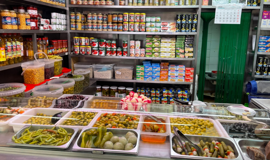 La riqueza de los productos locales: Sabores y tradiciones del Mercado de los Pinos